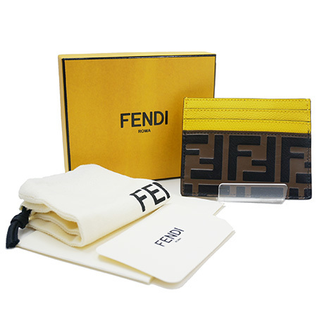 FENDI パスケース 定期入れ カードケース